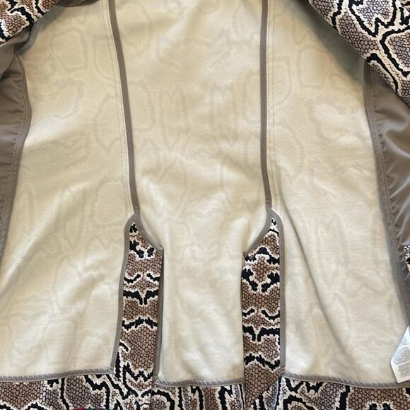 Python Print Cabi Tailored Blazer Size 8 - Picture 6 of 9